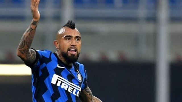 Calciomercato Inter, sarebbe avviata la trattativa per Vidal al Galatasaray (Rumor).