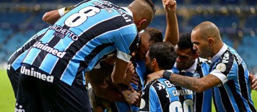 Gr&ecirc;mio mira refor&ccedil;os para o ataque (Lucas Uebel/Gr&ecirc;mio)