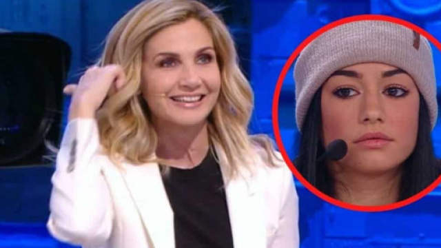 Amici 20, Lorella protegge Rosa e Martina modificando i balletti, i fan: 'Scorrettezza'.