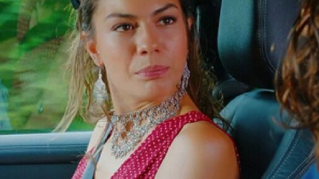 DayDreamer, spoiler del 29 marzo: Sanem turbata per aver perso la collana.