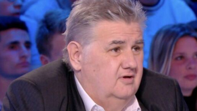 Source capture d'&eacute;cran Twitter @PaqueFranck