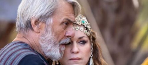 Abr&atilde;o e Sarai em 'G&ecirc;nesis'. (Foto: RecordTV).