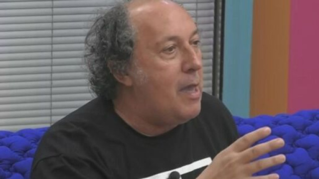 Fulvio Abbate replica a Zorzi: 'Il soggetto ha ritrovato la parola'.