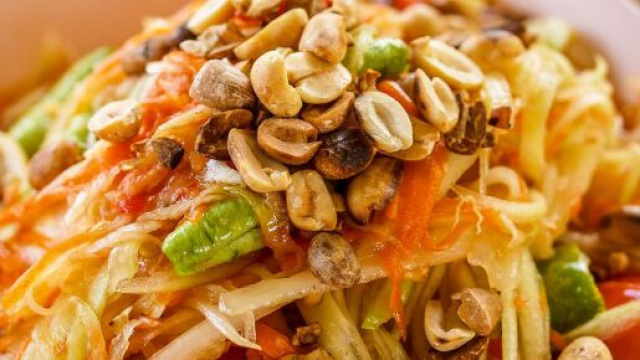 Chow mein un piatto unico della tradizione cinese.