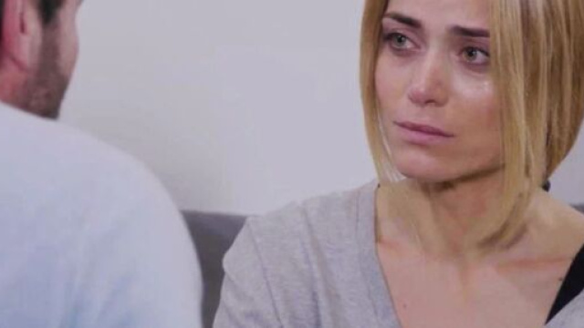 Un posto al sole, spoiler al 2 aprile: Clara prende una decisione definitiva nella sua relazione con Alberto.