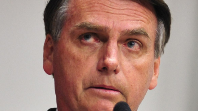 Bolsonaro condannato a risarcire una giornalista.