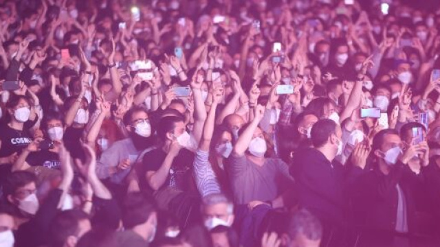 5.000 persone ad un concerto a Barcellona: &egrave; l'esperimento per far ripartire gli eventi