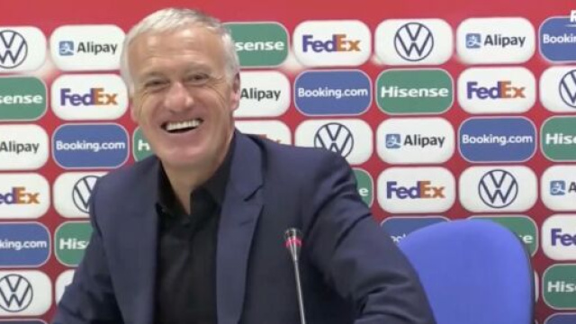 Didier Deschamps s'est attir&eacute; les foudres de certains fans en raison de sa r&eacute;action concernant Karim Benzema. (capture)