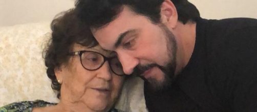 Padre lamenta morte da m&atilde;e (Reprodu&ccedil;&atilde;o/Instagram)