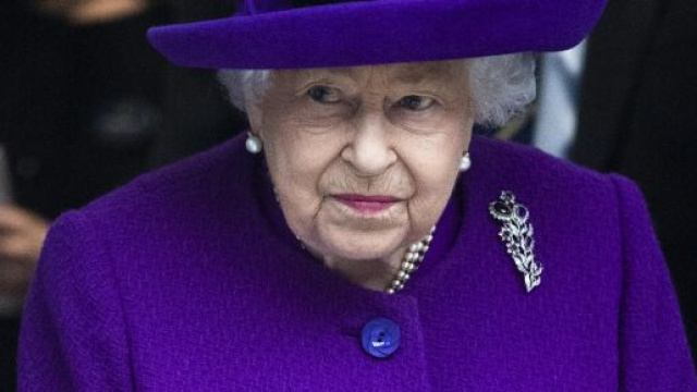 Buckingham Palace contro Meghan: si indaga per bullismo.