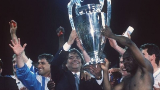 Bernard Tapie remporte la Ligue des champions en 1993 - Photo Twitter