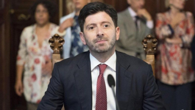 Nuova ordinanza di Speranza sui viaggi in Ue.
