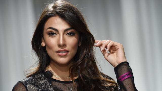 Giulia Salemi, conduttrice su Mediaset Play di Salotto Salemi