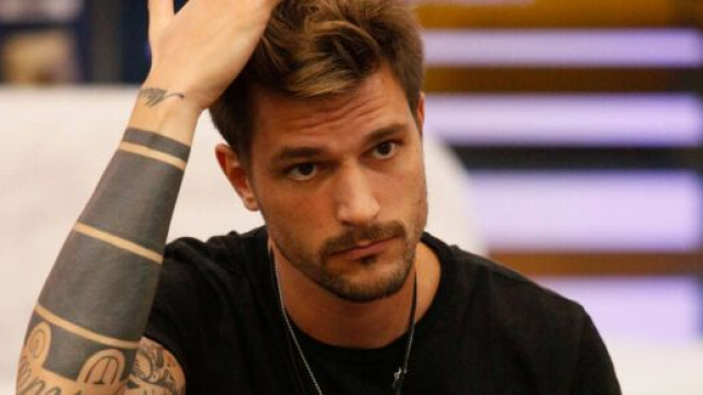 Isola 2021, Akash Kumar si scaglia contro Andrea Zelletta: 'Non conosco i comodini'.