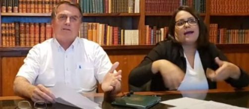 Bolsonaro elogiou atua&ccedil;&atilde;o do governo no combate &agrave; pandemia e voltou a criticar o isolamento social (Reprodu&ccedil;&atilde;o/Facebook)