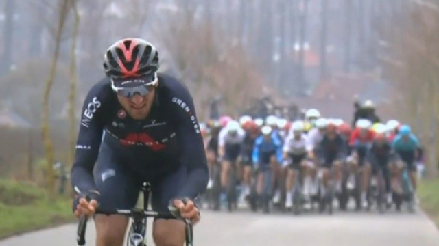 Gianni Moscon all'attacco alla Het Nieuwsblad.