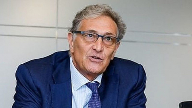 Guido Rasi preoccupato dalla diffusione delle varianti del coronavirus.