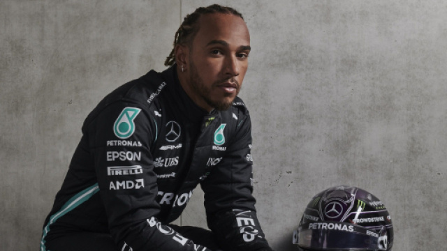 Lewis Hamilton ha firmato con Mercedes solo per il 2021.