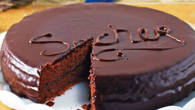 Torta Sacher, molto golosa e adatta per ogni occasione