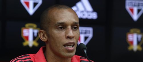 Entrevista coletiva do jogador ocorreu no Est&aacute;dio do Morumbi (Rubens Chiri/saopaulofc.net)