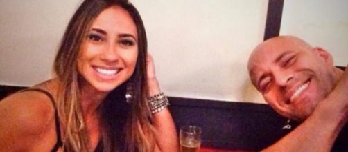 Mulhe de Daniel Silveira estava recebendo aux&iacute;lio emergencial (Reprodu&ccedil;&atilde;o/Facebook)