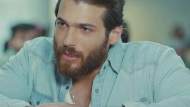 Can Yaman tra infortuni sul set e dediche social per Diletta Leotta.