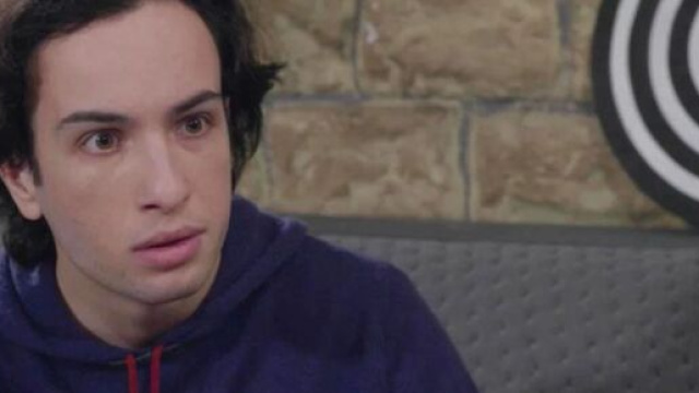 Un posto al sole, spoiler al 12 marzo: Patrizio vuole prendersi le responsabilit&agrave; di quanto fatto con Clara