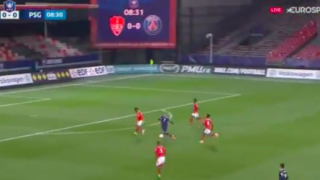 Mbapp&eacute; en grande forme avant le match contre le FC Barcelone - Photo capture d'&eacute;cran vid&eacute;o Eurosport