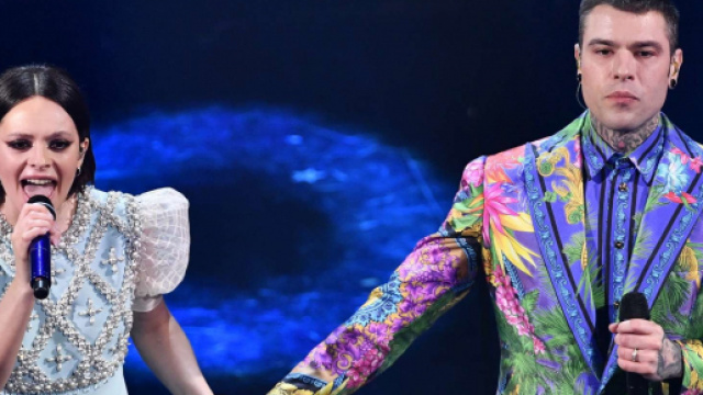 Sanremo, Fedez replica al Codacons: 'Una moglie sostiene il marito e viceversa'.