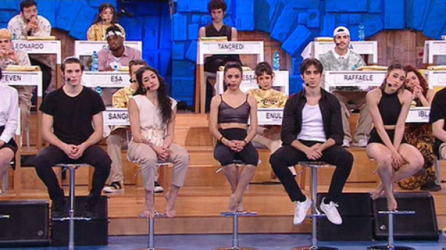 Spoiler Amici, puntata 13/03: tutti gli allievi passano al serale, Gaia e Annalisa ospiti.