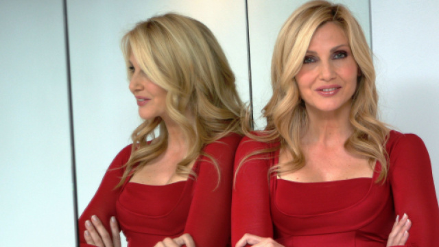 Amici 20: Lorella Cuccarini confessa di essere in 'fissa' con la canzone di Deddy.