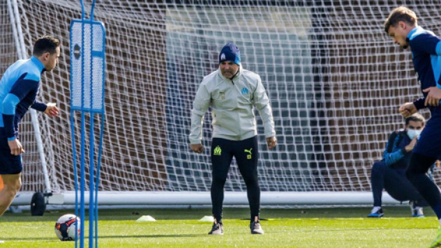 Jorge Sampaoli tr&egrave;s dur avec ses joueurs lors des entra&icirc;nements. (&copy; Photo Icon Sport)