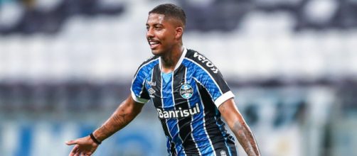 Jean Pyerre pode aparecer como titular no Gr&ecirc;mio (Lucas Uebel/Gr&ecirc;mio)