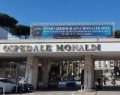 Napoli: familiari vittima di Covid aggrediscono sanitari dell'ospedale per avere la salma