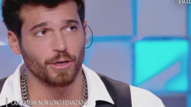 Can Yaman continua a spopolare a Mediaset.