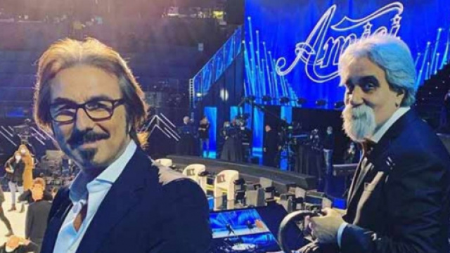 Luciano Cannito difende Amici di Maria de Filippi: 'L'unico programma dove si parla di danza'.