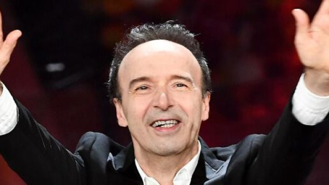 Roberto Benigni &egrave; Leone d'oro alla carriera, lo ritirer&agrave; alla prossima Mostra del Cinema di Venezia.