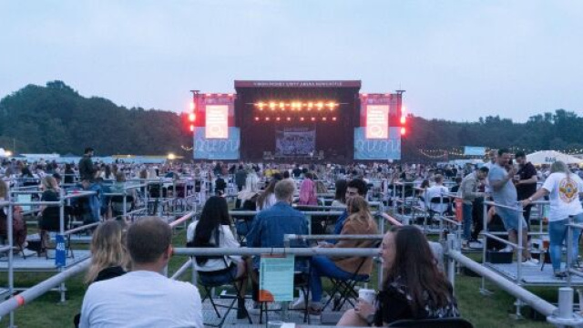 Concerti con misure di distanziamento anti-Covid (Virgin Money Unity Area, Newcastle, Gosforth Park).