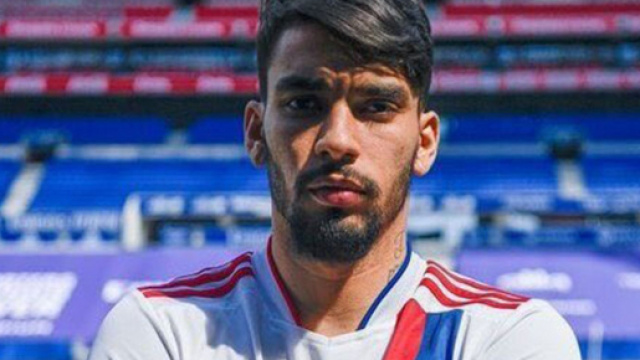 Lucas Paqueta d&eacute;voile le nouveau maillot de l'OL - Capture d'&eacute;cran Instagram @lucaspaqueta