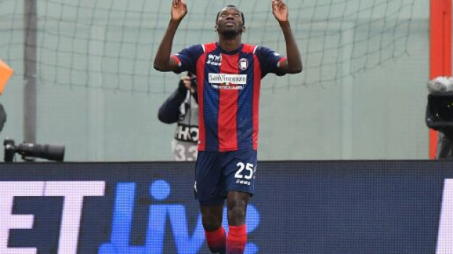 Contro l'Udinese non basta Simy per il Crotone: finisce 1-2.