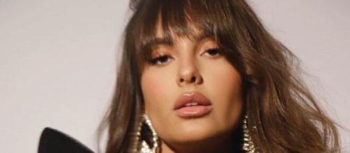 Tha&iacute;s surge com novo visual (Reprodu&ccedil;&atilde;o/Instagram/@thaisbraz)