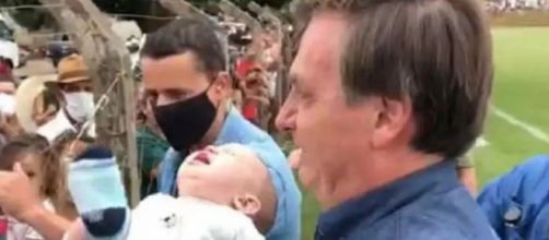 Bolsonaro provoca aglomera&ccedil;&atilde;o em Goi&aacute;s (Reprodu&ccedil;&atilde;o/ Instagram/@majorvitorhugo)