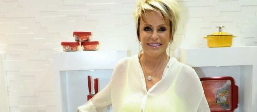 Ana Maria Braga recebe felicita&ccedil;&otilde;es (Arquivo Blasting News)