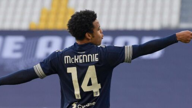 Juventus, Dybala, Arthur e McKennie non convocati dopo il festino: salteranno il derby.