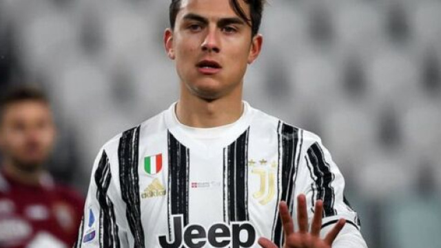 Juventus : Dybala, Arthur et McKennie font le buzz apr&egrave;s une soir&eacute;e clandestine (Credit : La Gazzetta dello Sport)