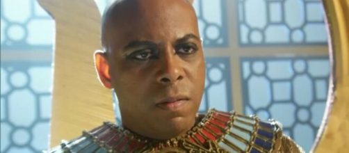 Fara&oacute; estar&aacute; carcomido pelas chagas em 'G&ecirc;nesis'. (Reprodu&ccedil;&atilde;o/RecordTV)