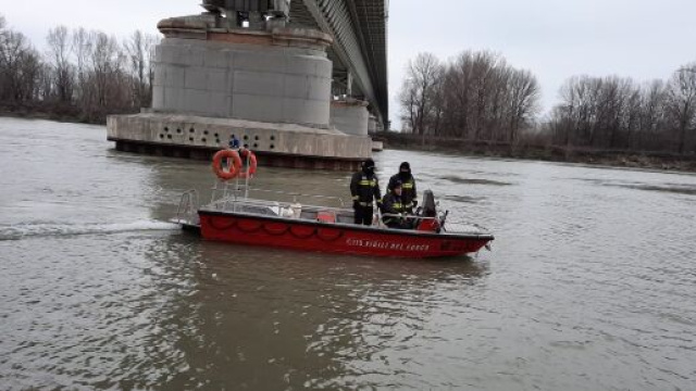 Corpo nel Po: attesa per l'autopsia, la svolta forse dalla Sim di Stefano Barilli