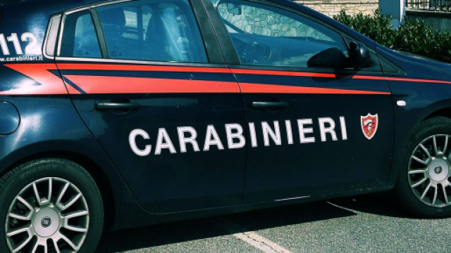 I carabinieri hanno immediatamente rintracciato il presunto feritore.