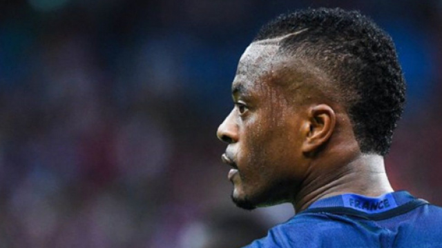 L&rsquo;ancien joueur de Manchester United et des Bleus, Patrice Evra, a lanc&eacute; une pique au monde du foot (Credit : Instagram Patrice Evra)