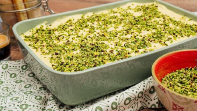 Tiramis&ugrave; al pistacchio, una versione irresistibile e golosa.